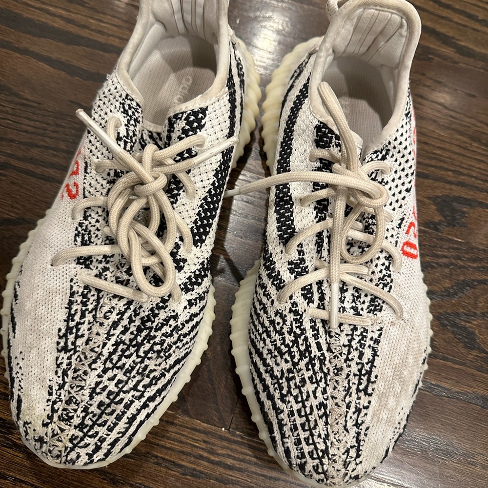 Yeezy sneakers size 7.5